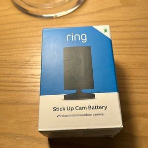 brand new RING CAMERA (haven’t opened it)